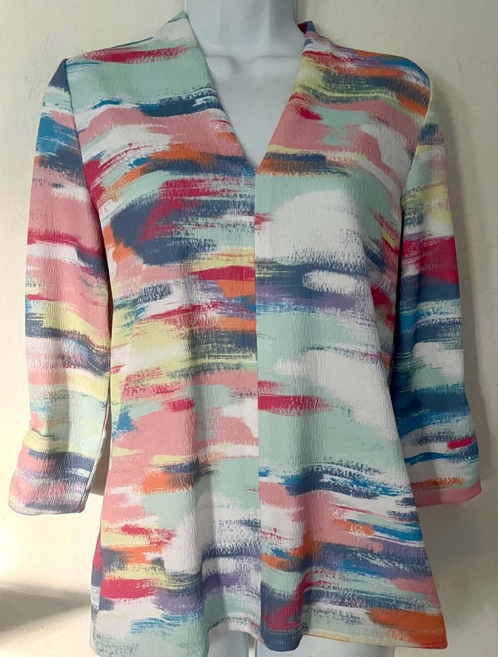 FDJ French Dressing Jeans Women’s XS Multi-Color Abstract Print V-Neck Tunic 26”